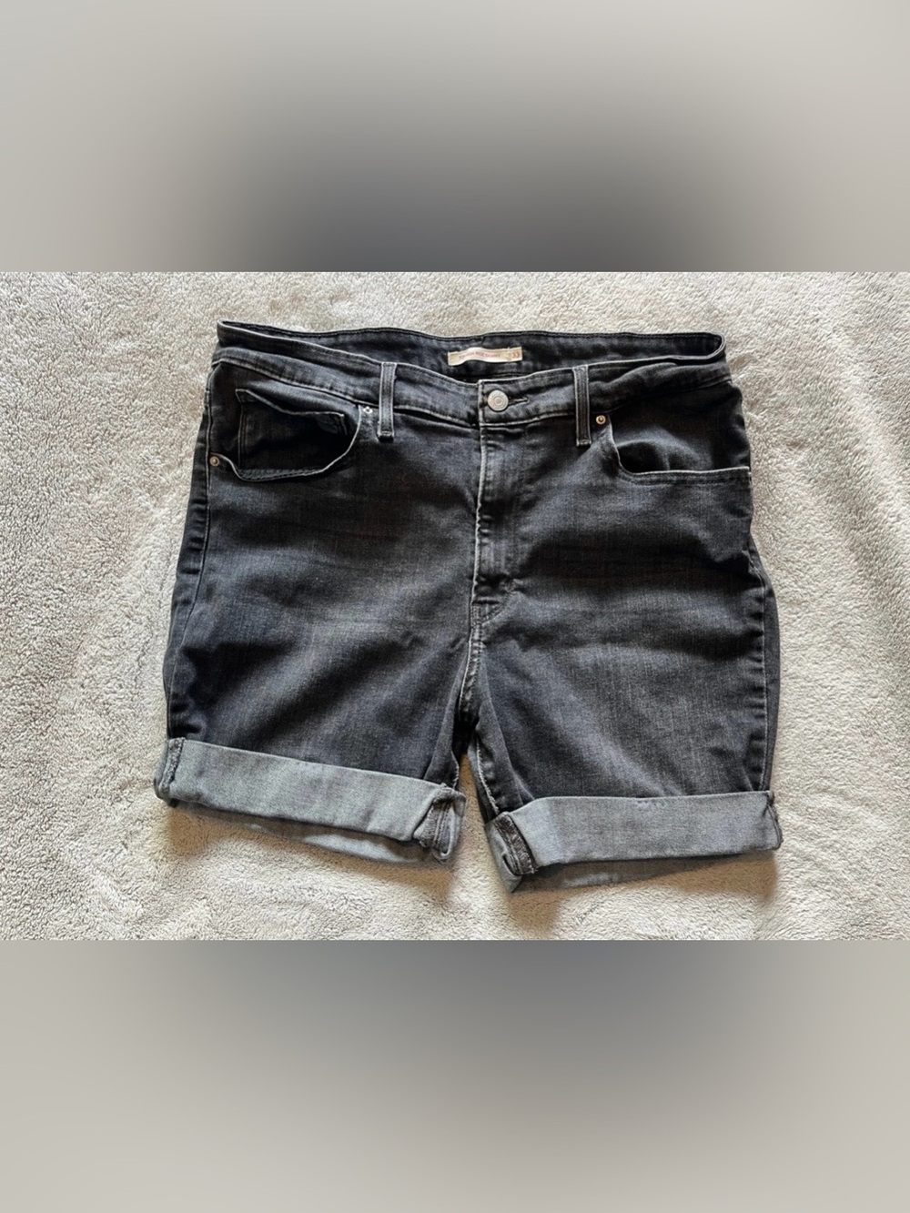 Black Levi Strauss 721 High Rise Skinny Shorts Women’s Size 33
